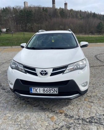 Toyota RAV4 cena 57900 przebieg: 216000, rok produkcji 2015 z Chęciny małe 121